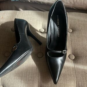 Chinese laundry pointed heels with straps